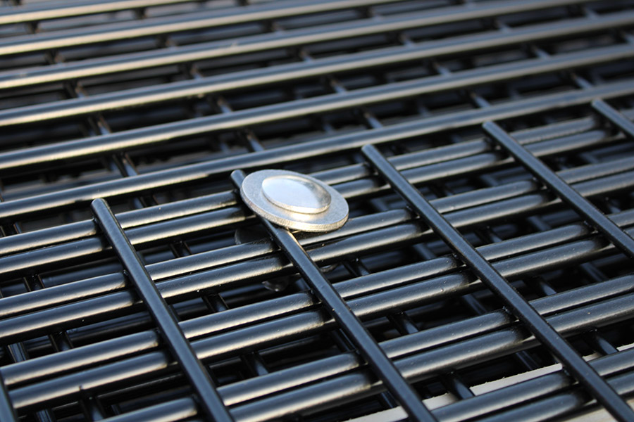 UHS Extreme Mesh SR3 Fencing