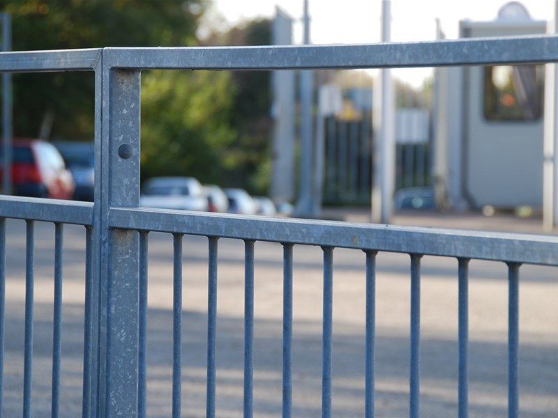 Pedestrian guard rail