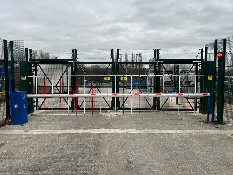 Large traffic barrier