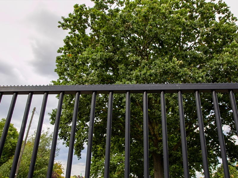 Sentry-Vertical-Bar-Fence-with-Security-Comb