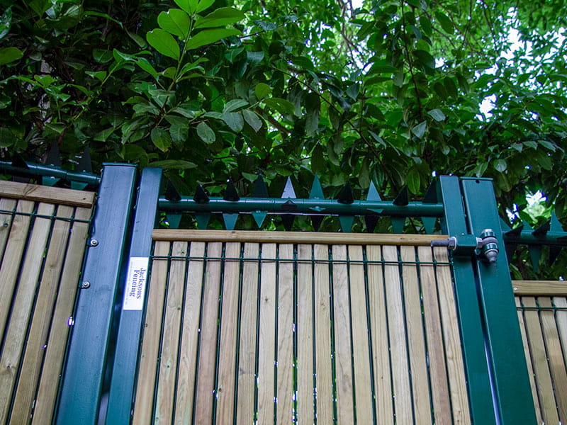 rota-spike-above-gate
