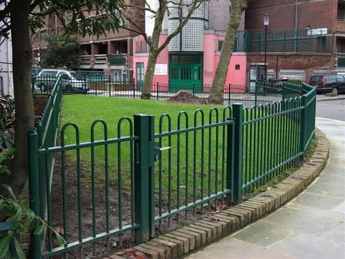 Bow Top Fencing and matching gate