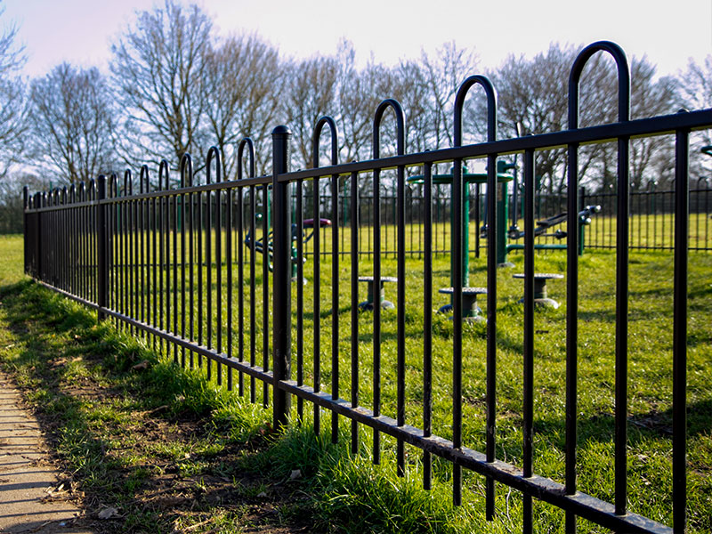 bow top fencing for playgrounds