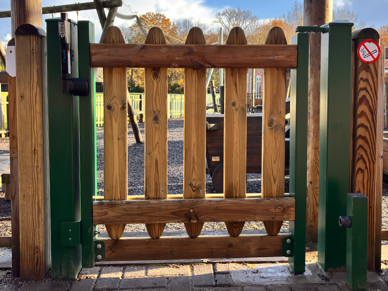 Timber Playtime Gate
