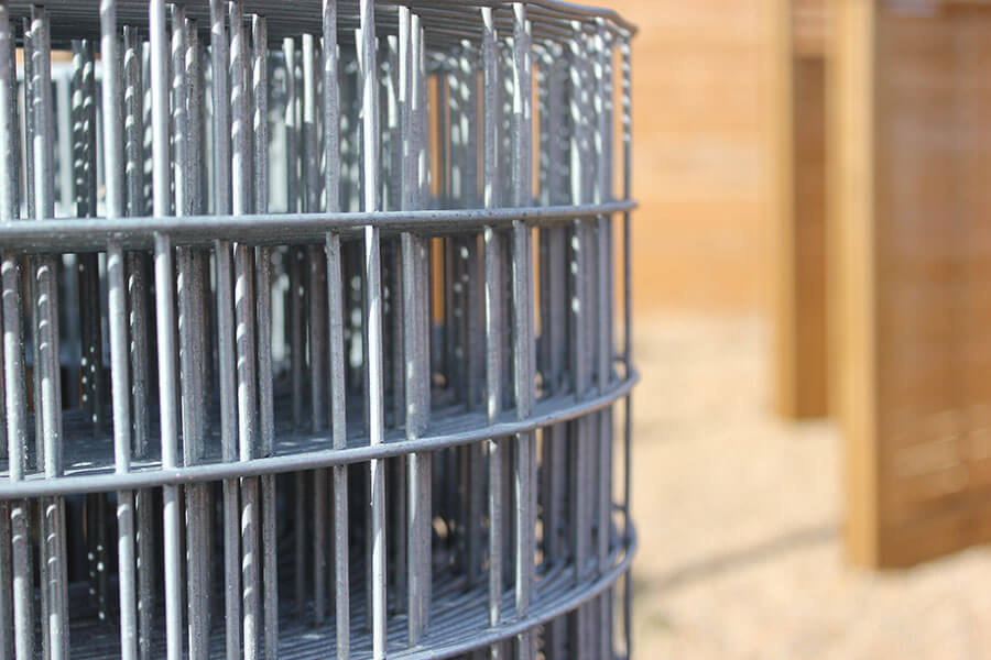 Galvanised welded mesh roll