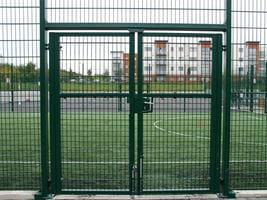 EuroGuard Rebound double leaf gate