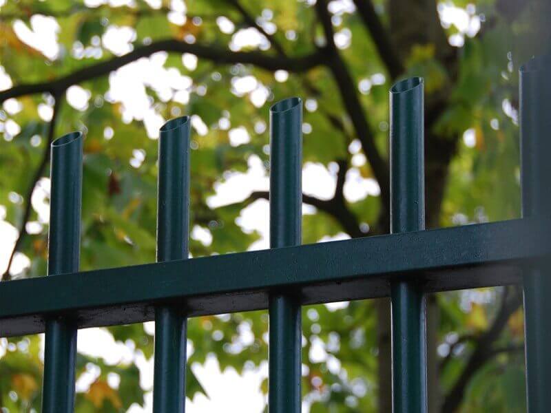 Barbican Imperial Vertical Bar Pale Top Detail