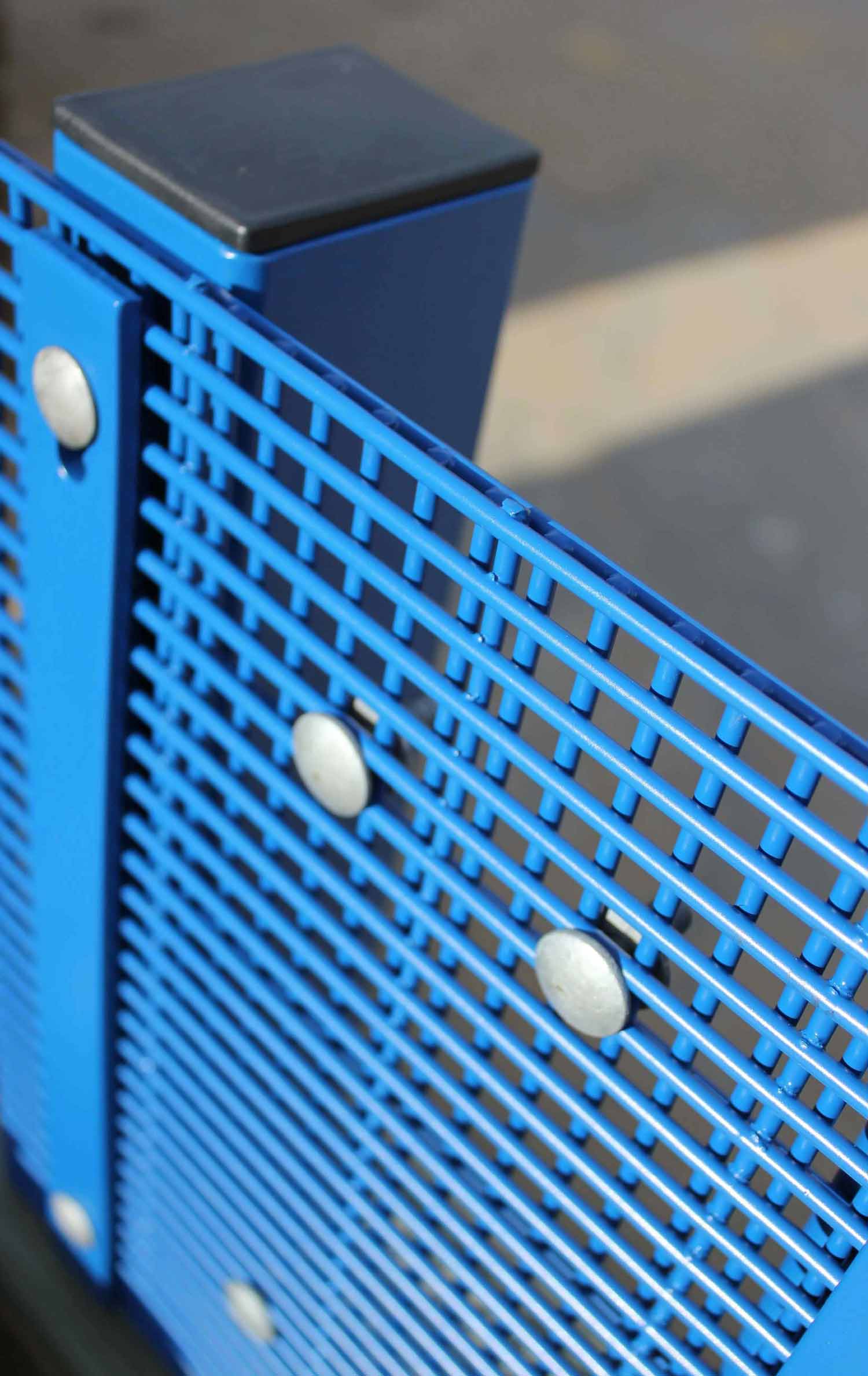 Securi Mesh Plus Fence Detail shot above