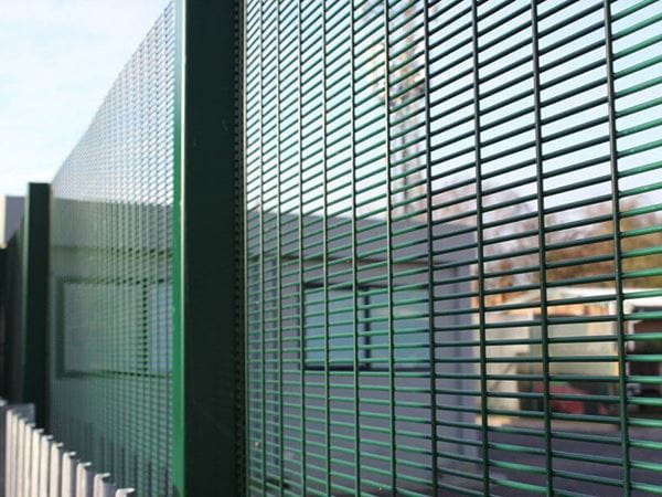 358 Securi Mesh Fence Green