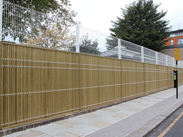 Low visibility fencing