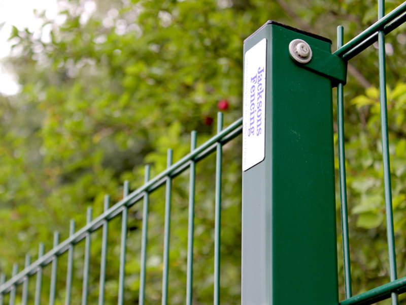 Mesh fencing post and clips