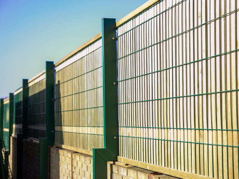 green mesh privacy fence
