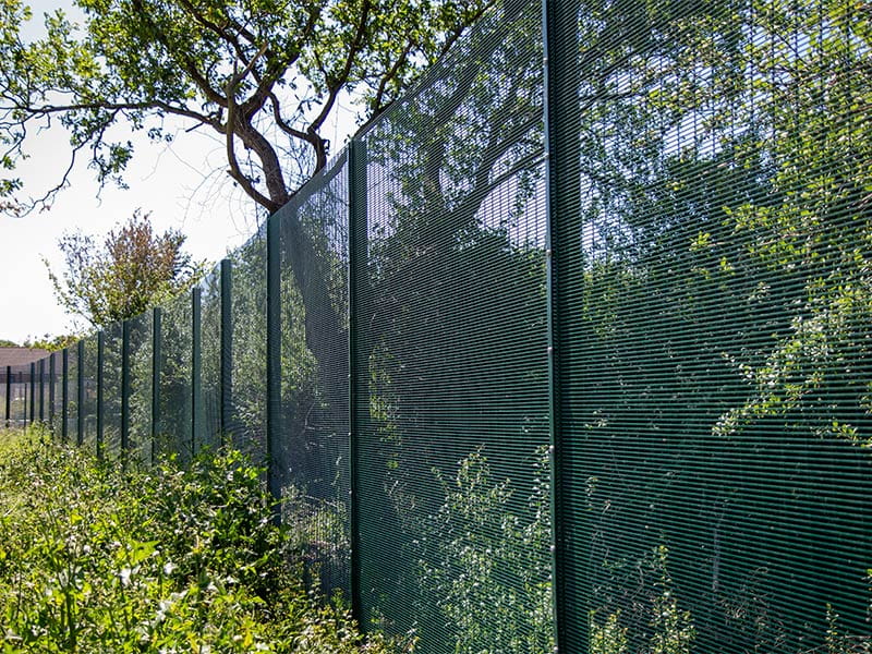 green mesh security panels