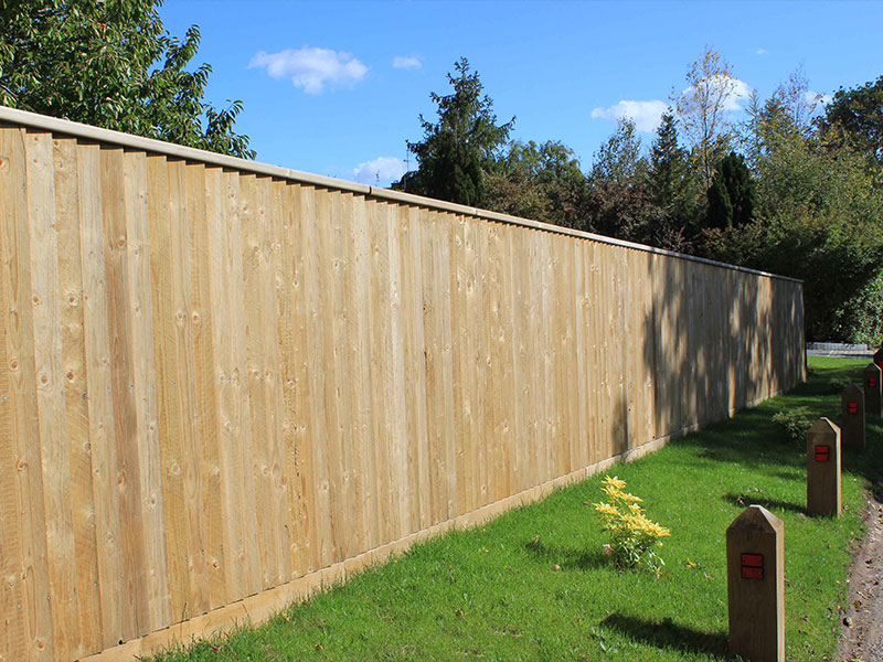 featherboard-fencing-road