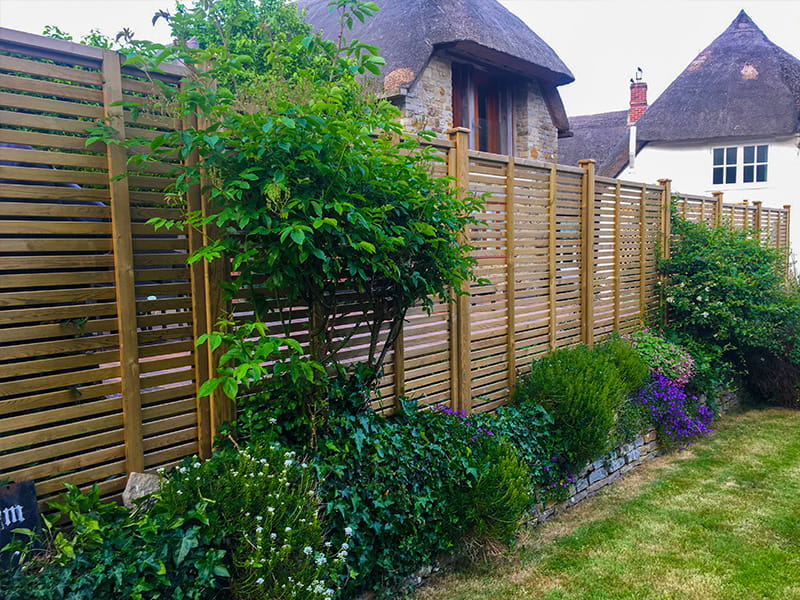 slatted-garden-fencing